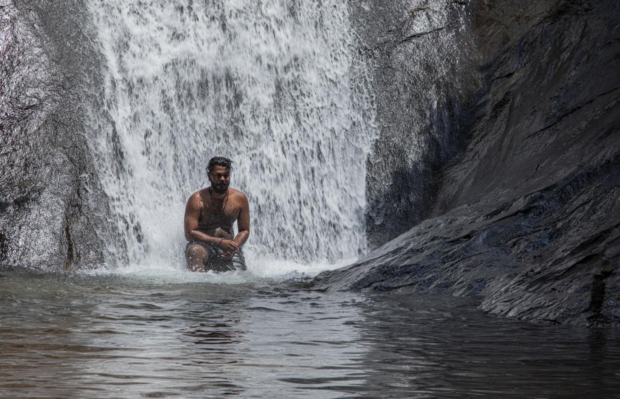 Aruvikuzhy Waterfalls Villa Kozhancheri Exterior foto