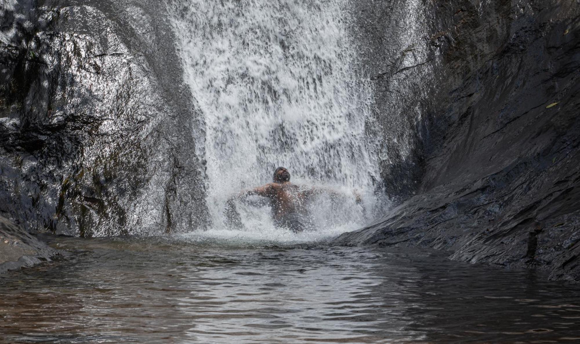 Aruvikuzhy Waterfalls Villa Kozhancheri Exterior foto